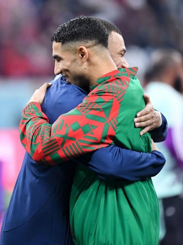 1671045534743079061.jpg Fj9fVLWX0AIRdCf.jpg